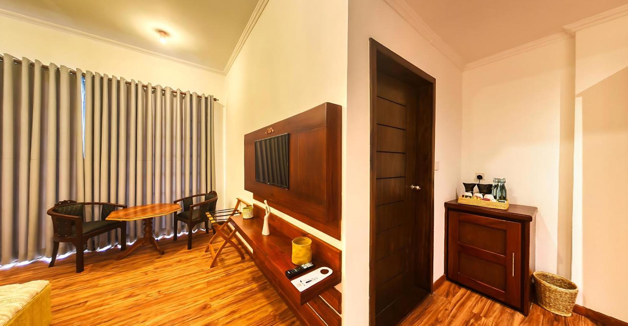 Covanro Sigiriya - Brand New Luxury Hotel Exterior photo